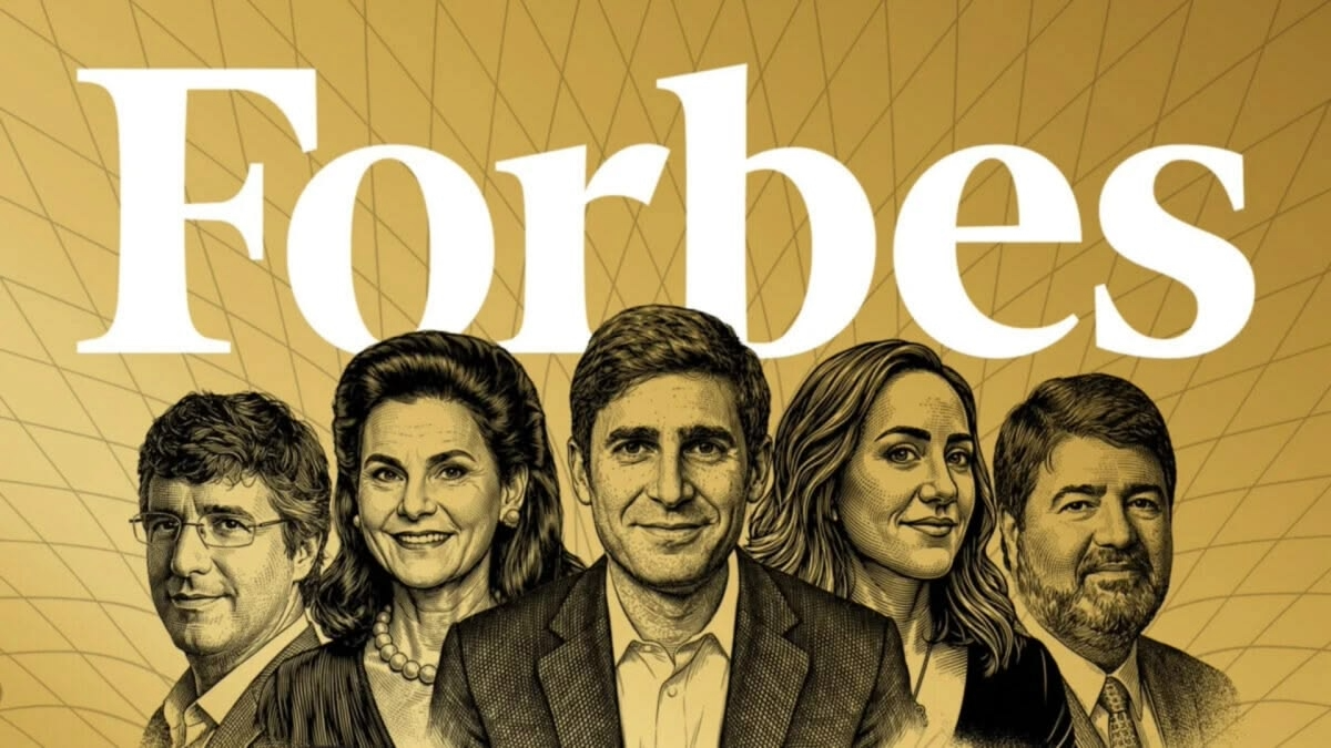 Ilustração em estilo de gravura em tom dourado com a logomarca da revista Forbes em destaque no topo, exibindo a capa com com o retrato de cinco executivos e empresários, referencia aos Bilionário 2026 que construíram sucesso e não foi da noite para o dia, incluindo mulheres e homens, dispostos lado a lado.